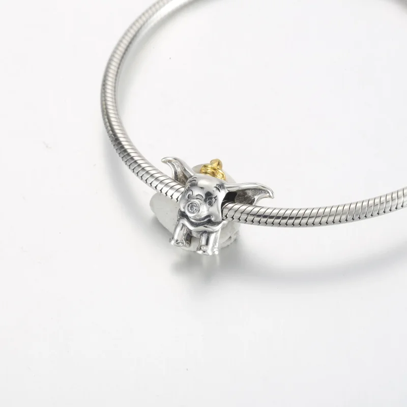 (bild till) Pandora Disney 100-årsjubileums Dumbo Charm - 792748C01 - View 5