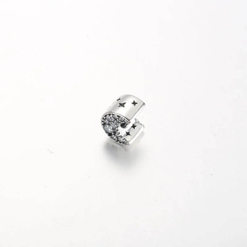(bild till) Pandora Glittrande Månskäresymbol - 792768C01 - View 2