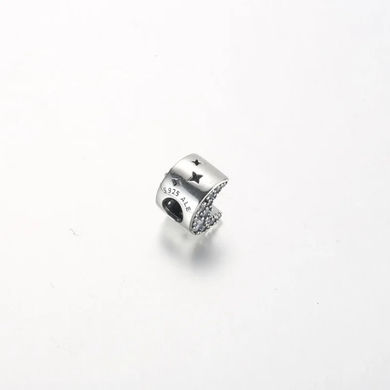 (bild till) Pandora Glittrande Månskäresymbol - 792768C01 - View 3
