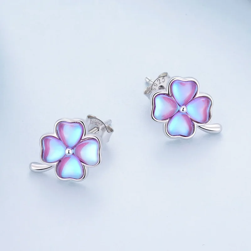 (bild till) Pandora-stil Fyrklöver Studs Örhängen - BSE914 - View 3