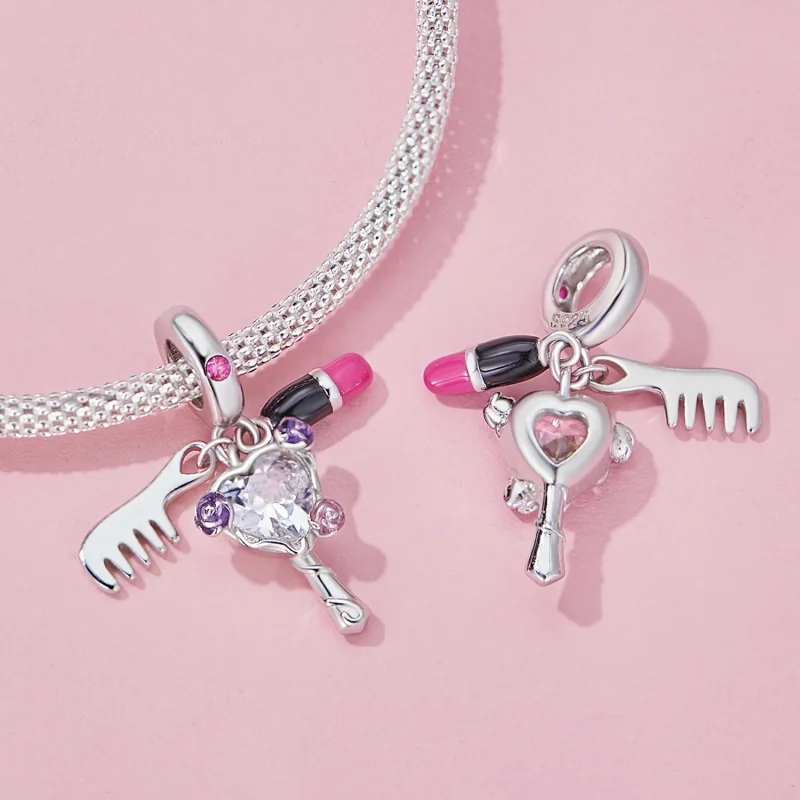 (bild till) Pandora Style-hängsmycke med kam, läppstift och spegel - SCC2474 - View 3