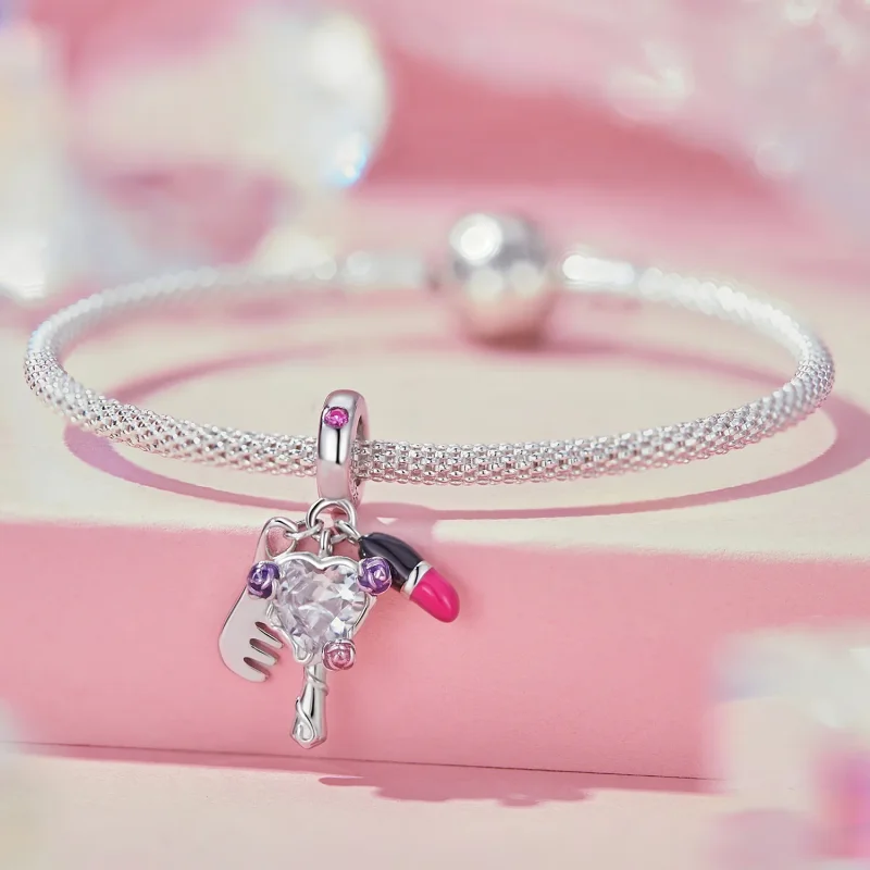 (bild till) Pandora Style-hängsmycke med kam, läppstift och spegel - SCC2474 - View 5