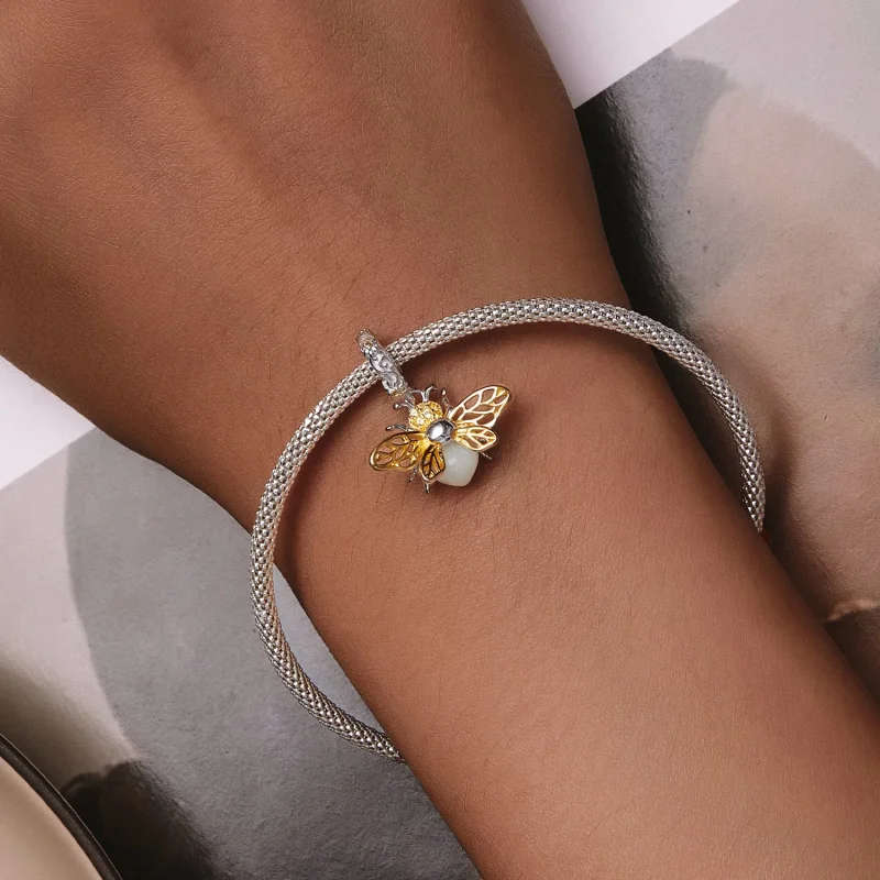 (bild till) Pandora Style Bee Glow-In-The-Dark Dangle - SCC2616 - View 7