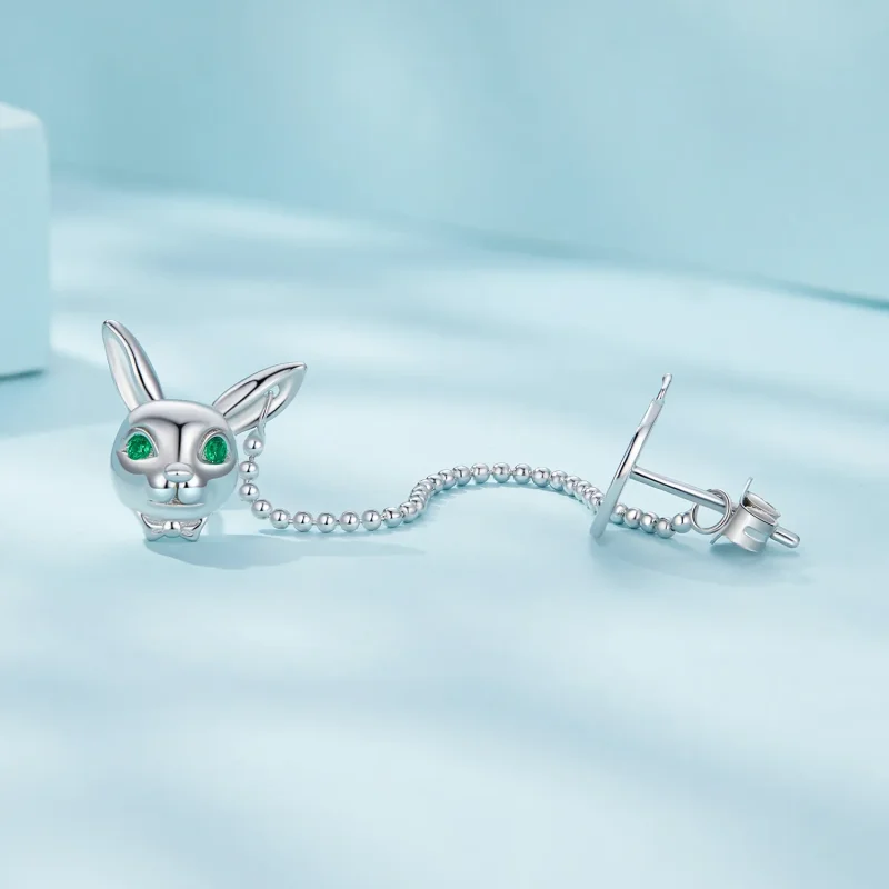 (bild till) Pandora-stil Vita Kanin Klock Studs Örhängen - SCE1617 - View 3
