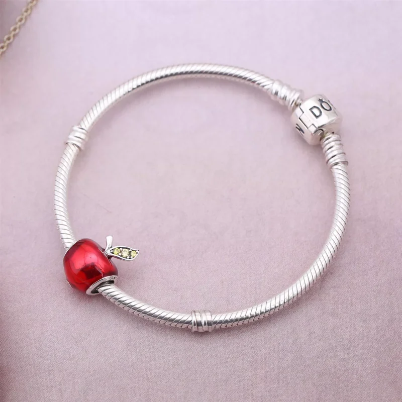 (bild till) Disney, PANDORA Snow White's Red Apple Berlock 791572EN73 - View 2