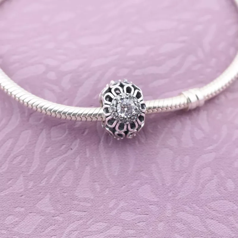 (bild till) Pandora Berlock Blommig Briljans Openwork - 791260Cz - View 2