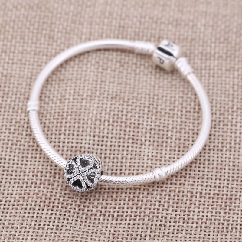 (bild till) Pandora Berlock Kronblad av Kärlek - 791808Cz - View 2