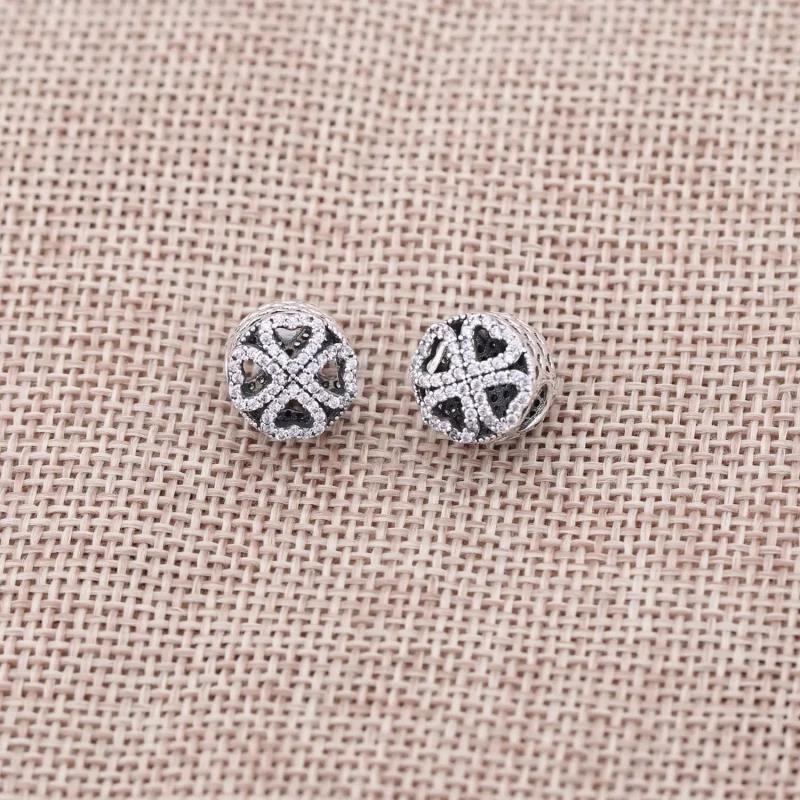(bild till) Pandora Berlock Kronblad av Kärlek - 791808Cz - View 3