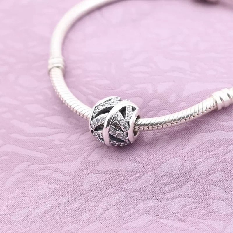 (bild till) Pandora Berlock Lätt Som En Fjäder - 791186Cz - View 2