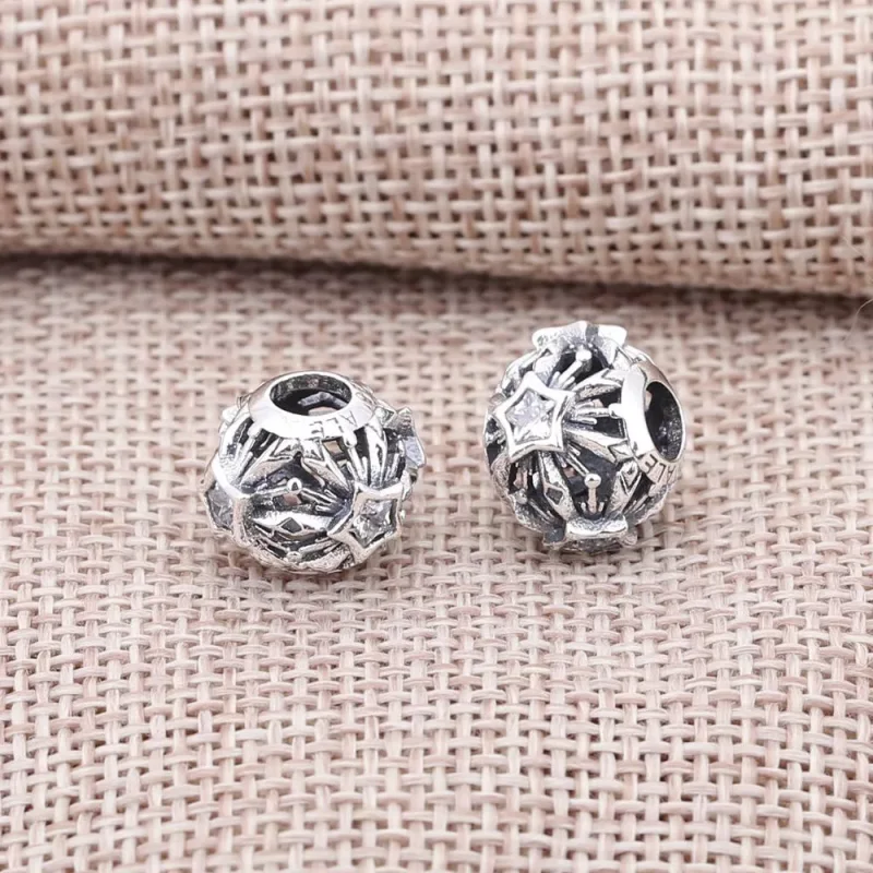 (bild till) Pandora Berlock Openwork Frozen Snowflake - 791563Cz - View 3