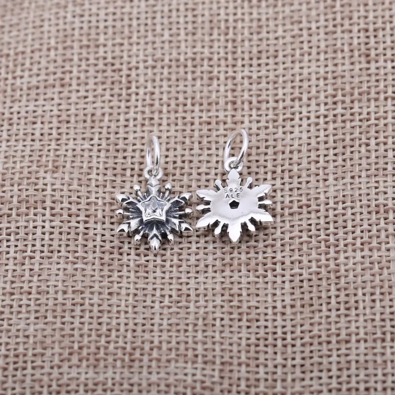 (bild till) Pandora Hängberlock Disney, Frusen Snöflinga - 791564Cz - View 2