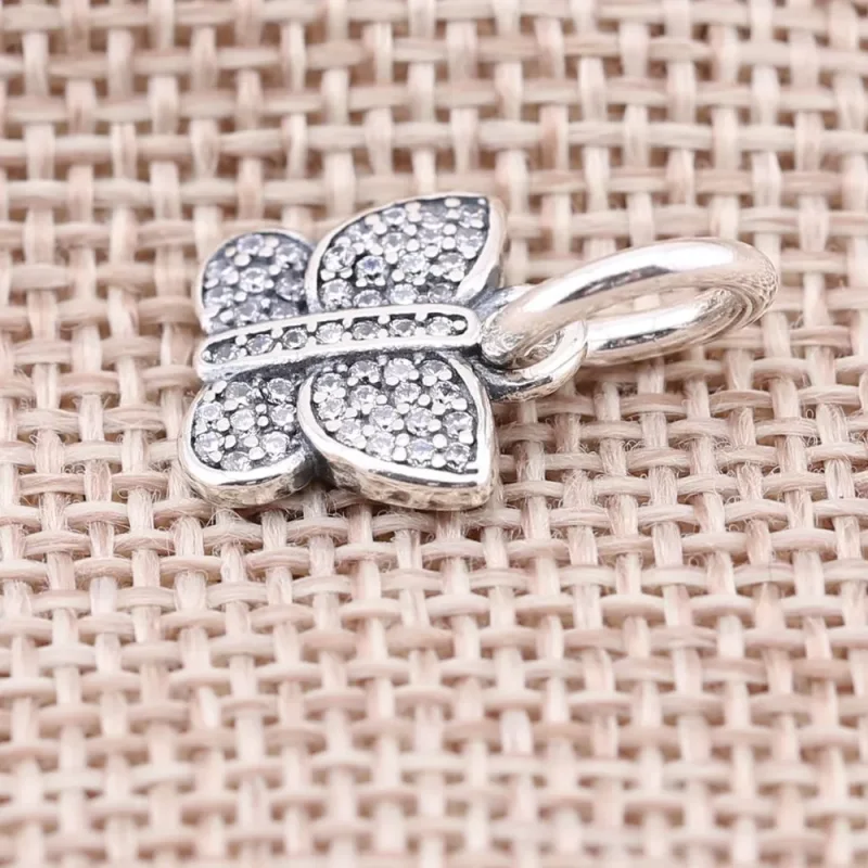 (bild till) Pandora Hängberlock Mousserande Fjäril - 791497Cz - View 2