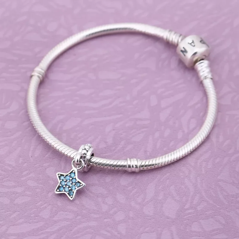 (bild till) Pandora Hängberlock Pavé Stjärna - 791024Czb - View 2