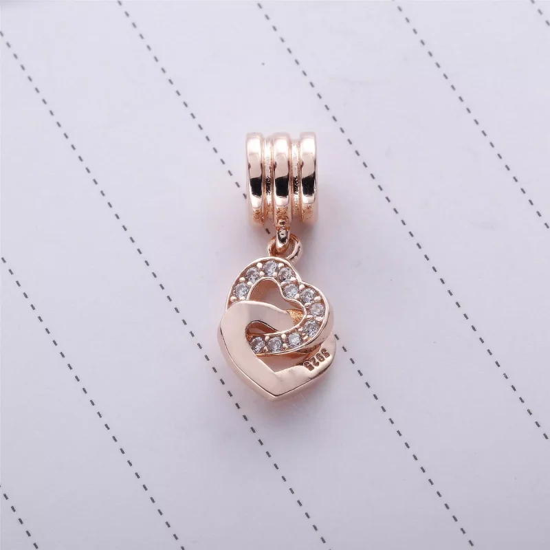 (bild till) PANDORA Interlocked Hearts Hängberlock 791242CZ - View 3