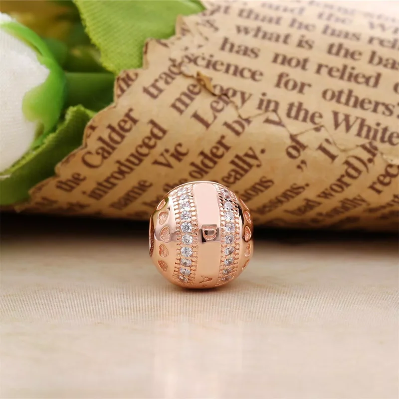 (bild till) PANDORA Logo Hearts Clip Berlock 787433CZ - View 2