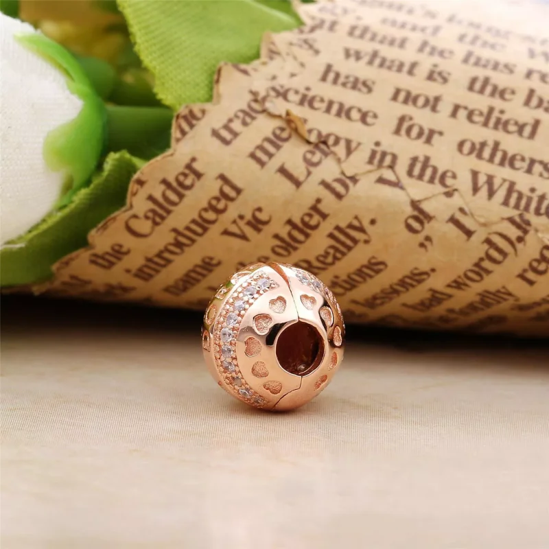 (bild till) PANDORA Logo Hearts Clip Berlock 787433CZ - View 3