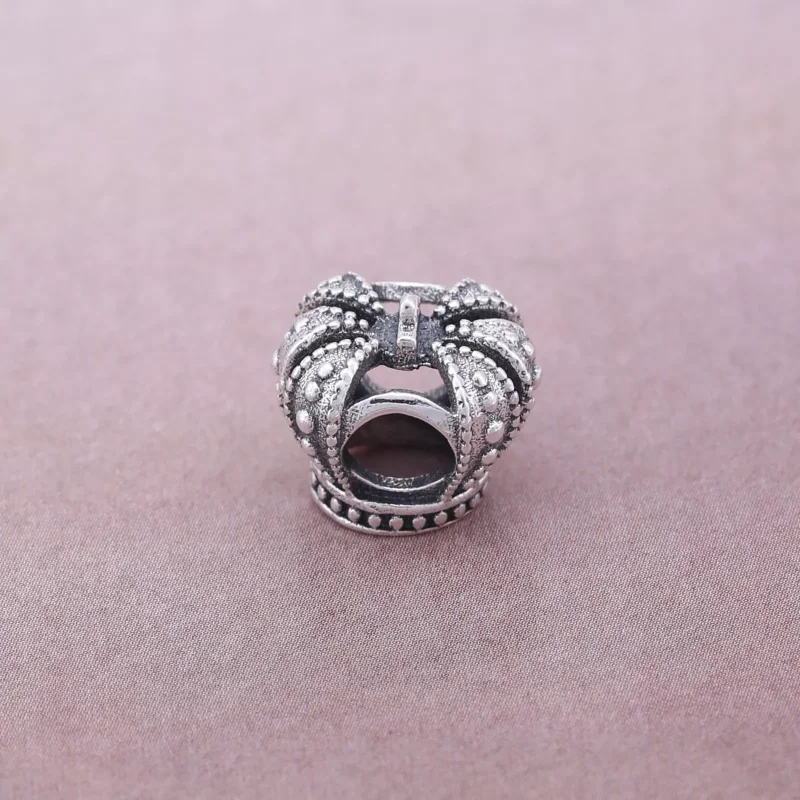 (bild till) PANDORA Majestätisk krona Berlock 790930 - View 2