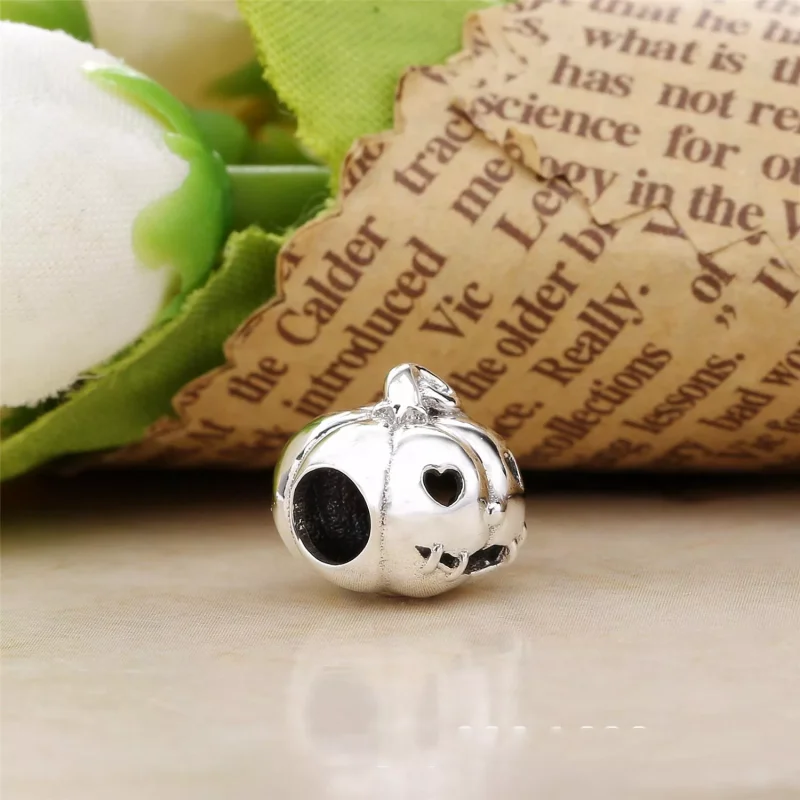 (bild till) PANDORA Sweet Pumpkin Berlock 797596 - View 3