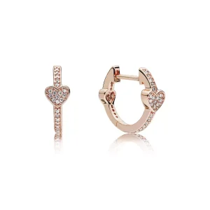 (bild till) Pandora Creoler Lockande Hjärtan 14 Karat Roséguld - 287290Cz