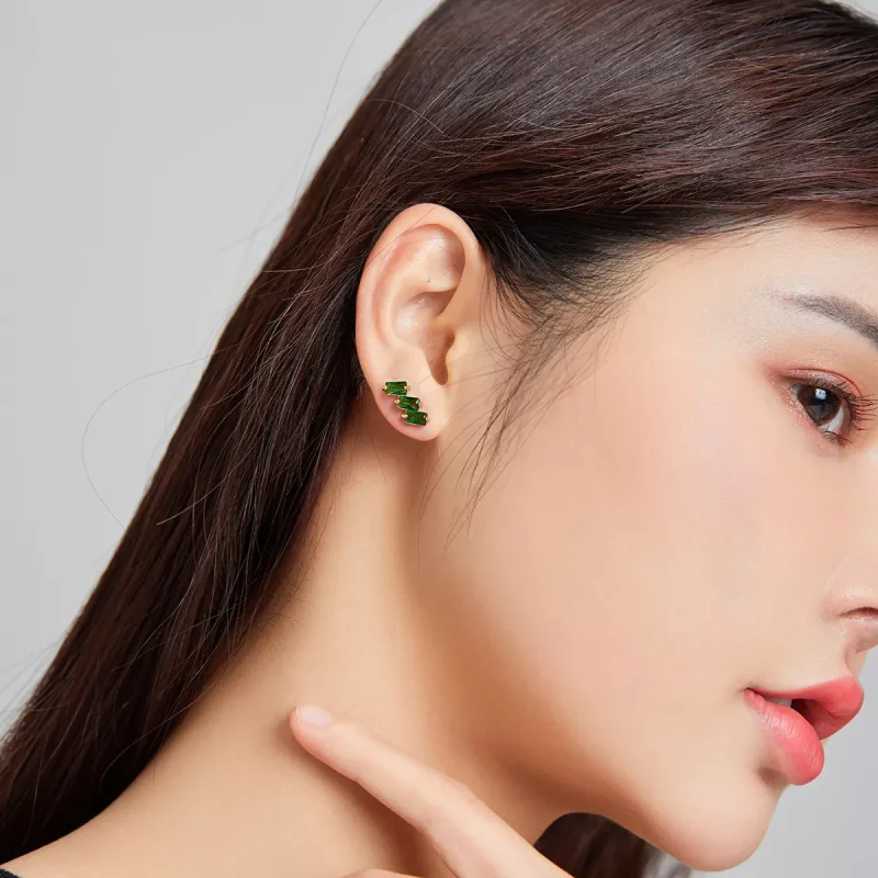 (bild till) Pandora Stil Stiftörhängen Emerald Solid 14 Karats Guldpläterad - Sce1051-Gn - View 4