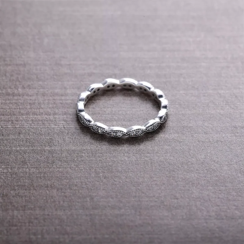 (bild till) Pandora Ring Band av Skimrande Blad - 190923Cz - View 3