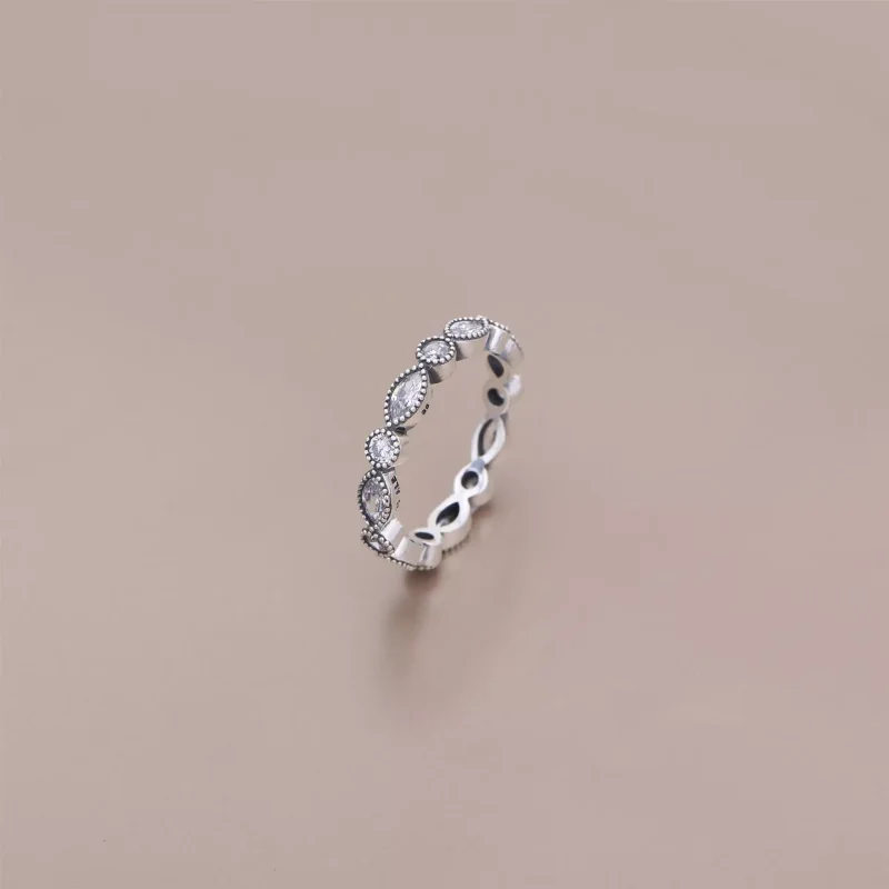 (bild till) Pandora Ring Lockande Brilliant Marquise - 190940Cz - View 2
