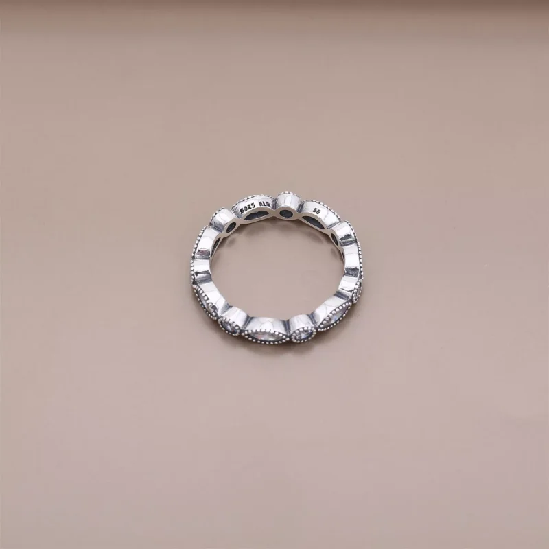 (bild till) Pandora Ring Lockande Brilliant Marquise - 190940Cz - View 3