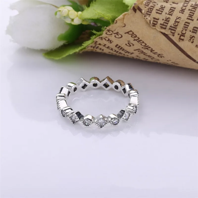 (bild till) Pandora Ring Lockande Lysande Prinsessa - 190943Cz - View 3
