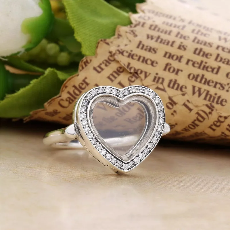(bild till) Sparkling PANDORA Floating Heart Locket Ring 197252CZ - View 2