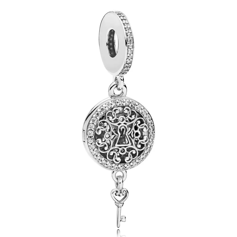 pandora regal love key hängberlock 797660cz